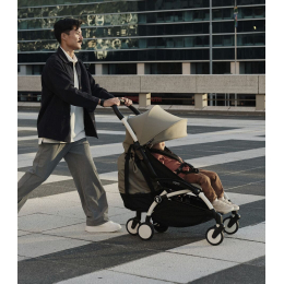 Прогулочная коляска Stokke YOYO³ цвет Taupe рама White + Бампер