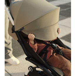 Прогулочная коляска Stokke YOYO³ цвет Taupe рама White + Бампер