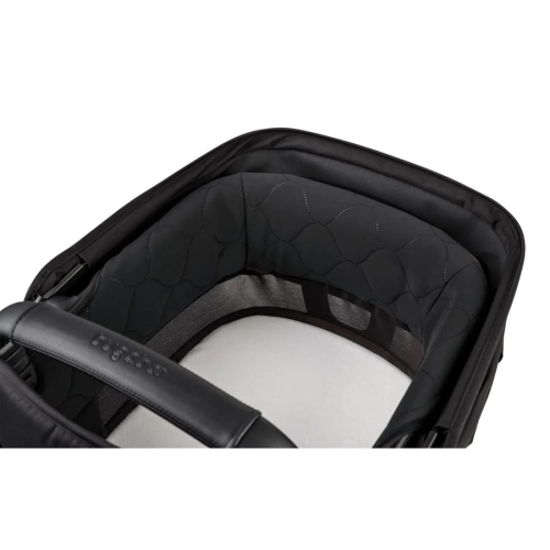 Коляска 2 в 1 Bugaboo Kangaroo Midnight black шасси Black