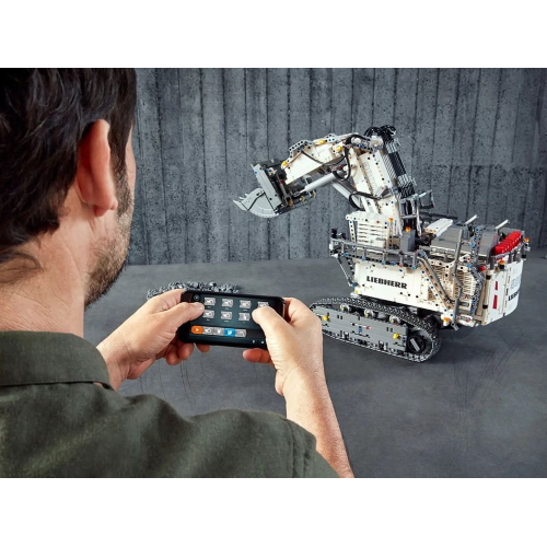 Конструктор Lego Technic 42100 Excavator Liebherr R9800 - Экскаватор