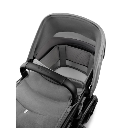 Коляска 3 в 1 Bugaboo Fox 5 Renew цвет Moon grey шасси Graphite + Автокресло Cybex Cloud T Mirage Grey (Plus)