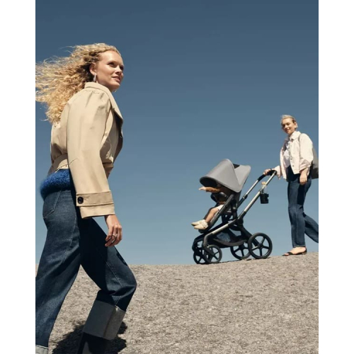 Коляска 3 в 1 Bugaboo Fox 5 Renew цвет Moon grey шасси Graphite + Автокресло Cybex Cloud T Mirage Grey (Plus)