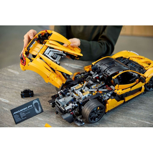 Конструктор Lego 42172 McLaren P1