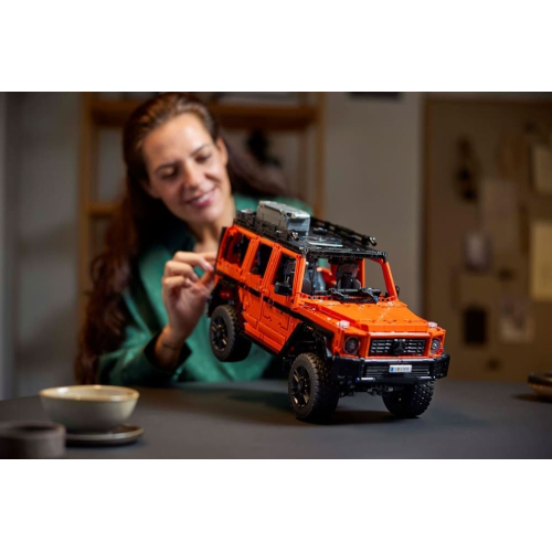 Конструктор Lego 42177 Mercedes-Benz G 500