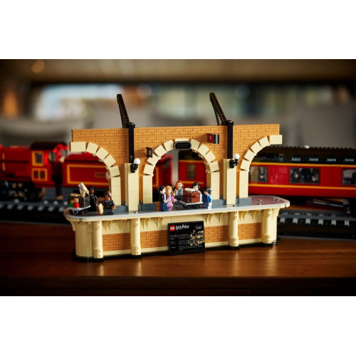 Конструктор Lego 76405 Хогвартс экспресс Hogwarts Express™