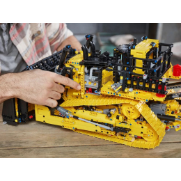 Конструктор Lego 42131 Бульдозер Cat D11