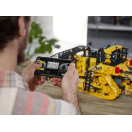 Конструктор Lego 42131 Бульдозер Cat D11