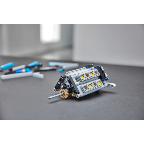 Конструктор Lego 42083 Bugatti Chiron