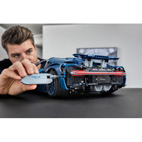 Конструктор Lego 42083 Bugatti Chiron