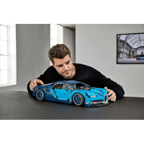 Конструктор Lego 42083 Bugatti Chiron