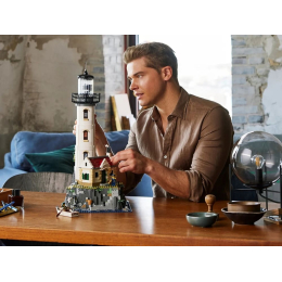 Конструктор Lego 21335 Маяк Моторизованный