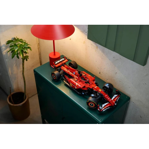 Конструктор LEGO 42207 Ferrari SF-24 F1 Car