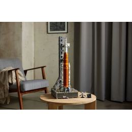 Конструктор LEGO 10341 Космическая пусковая установка NASA Artemis