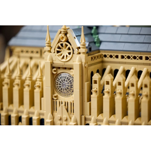 Конструктор LEGO 21061 Нотр-Дам де Пари