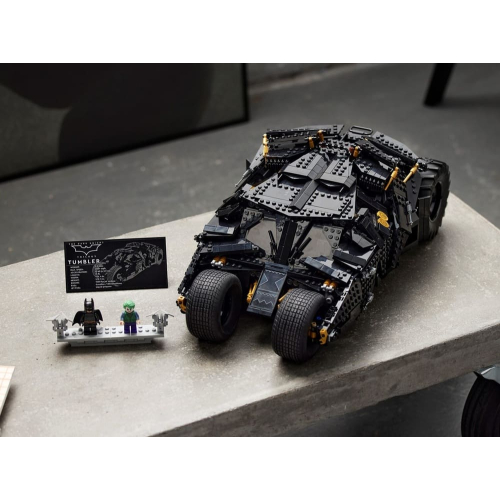 Конструктор LEGO Batman 76240 Batmobile Tumbler