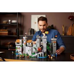 Конструктор LEGO 10305 Замок Львиных Рыцарей