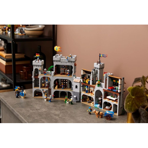 Конструктор LEGO 10305 Замок Львиных Рыцарей
