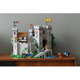 Конструктор LEGO 10305 Замок Львиных Рыцарей