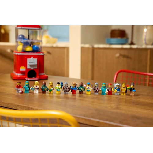Конструктор LEGO 21358 Minifigure Vending Machine