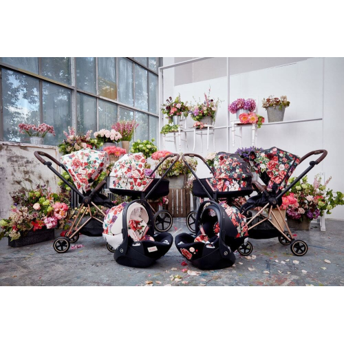 Коляска 2 в 1 Cybex Priam 4 цвет Spring Blossom Light шасси Chrome Black