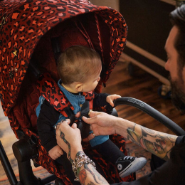 Коляска 2 в 1 Cybex Priam 4 цвет Rockstar шасси Matt Black