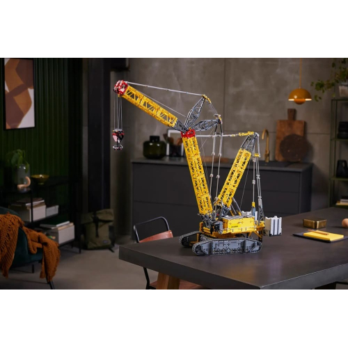 Конструктор LEGO Technic 42146 Гусеничный кран Liebherr LR 13000