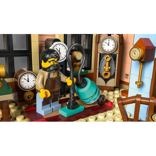 Конструктор Lego Icons 10350 Tudor Corner