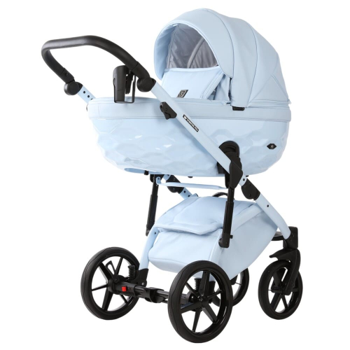Коляска 3 в 1 Adamex Chantal Pro Natura CN-1-SKY (кожа)