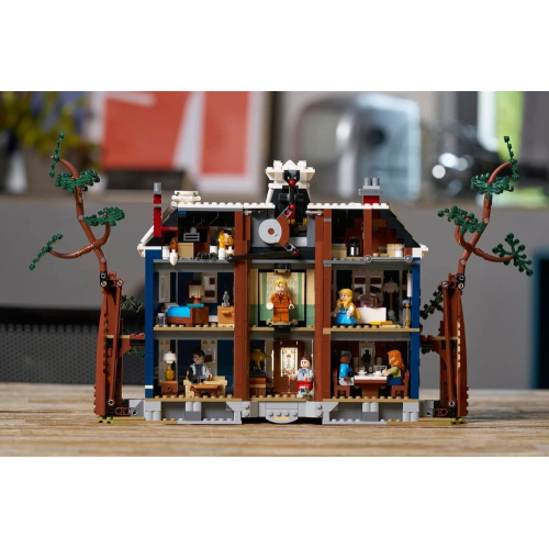 Конструктор LEGO Icons 11370 Очень странные дела: Дом Крил