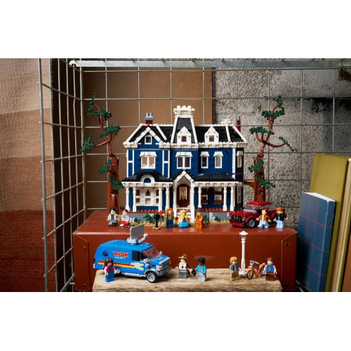 Конструктор LEGO Icons 11370 Очень странные дела: Дом Крил