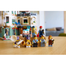 Конструктор LEGO Icons 11371 Торговая улица