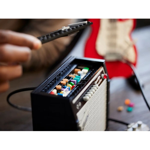 Конструктор LEGO Ideas 21329 Fender Stratocaster