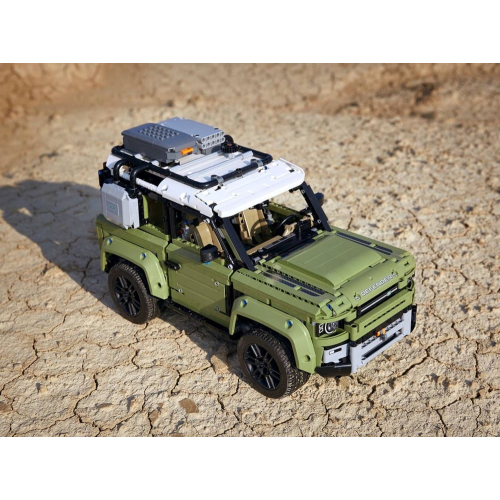 Конструктор LEGO Technic 42110 Land Rover Defender