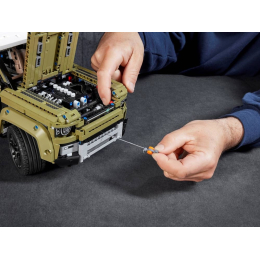 Конструктор LEGO Technic 42110 Land Rover Defender