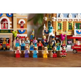 Конструктор LEGO Disney 43302 Main Street U.S.A.