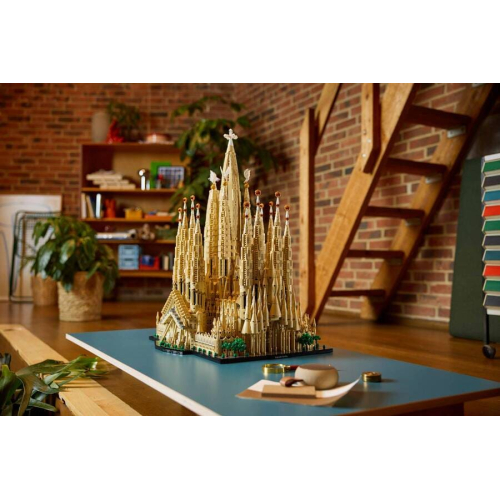 Конструктор LEGO Архитектура #21065 Саграда Фамилия