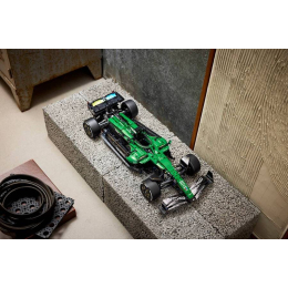 Конструктор LEGO Technic #42240 Voiture Aston Martin Aramco AMR25 F1