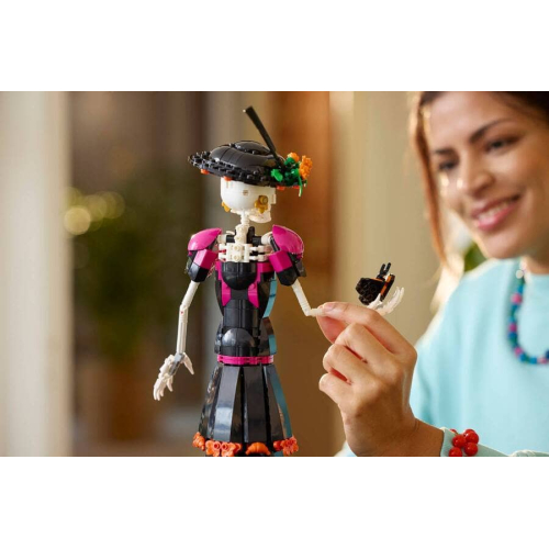 Конструктор LEGO Ideas #21372 Катрина