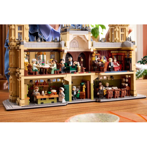 Конструктор LEGO Ideas #21373 «Замок Аббатство Даунтон»